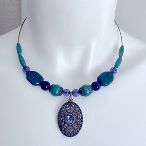 Vintage NWT necklace